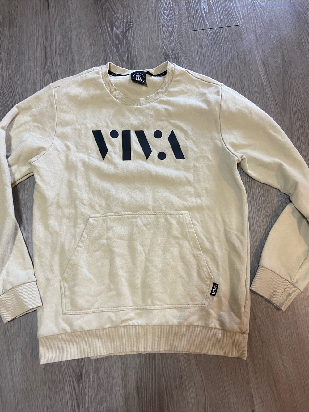 VIVA Cream Crewneck Pullover Sweatshirt